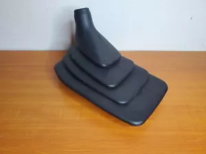 2001-2004 Dodge Dakota 5-Speed Manual Shifter Boot Genuine Mopar - Picture 1 of 6