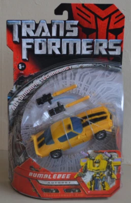 2006 Hasbro - Transformers Movie Figure: Autobot Bumblebee (Deluxe Class) - Image 1 of 4