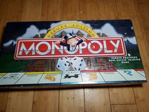 1995 MONOPOLY DELUXE EDITION Parker Brothers 00011 Board Game COMPLETE 2H - Picture 1 of 7