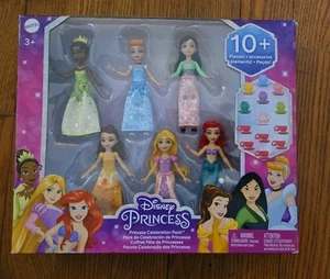 Disney Princess Princess Celebration Pack 6 Posable Dolls 10+ Pieces - Picture 1 of 2