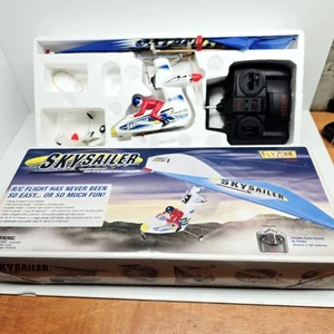 🌟Flyzone SkySailer Elektro RC Flugzeug Futaba 4 Kanal Segelflugzeug Teile oder REPARATUR - Bild 1 von 17