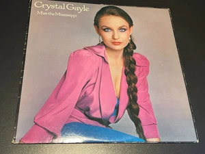 Crystal Gayle - Miss The Mississippi - Vinyl Record LP Album - 1979 CBS 86102 - Picture 1 of 6