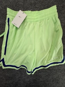Nike Basketball Shorts Kids Unisex Large Green Solid Loose Fit Striped Pockets - Picture 1 of 12
