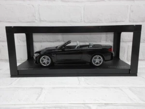 1:18 PARAGON BMW M4 Cabrio Convertible Sapphire Black Dealer Authentic Model CHN - Picture 1 of 12