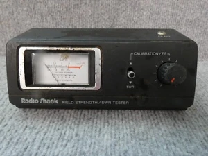 RADIO SHACK FIELD STRENGTH METER SWR TESTER 21-523 - Picture 1 of 2
