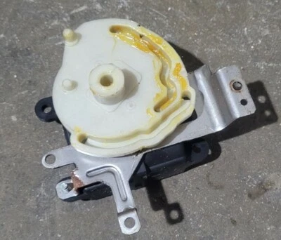 Infiniti G37 2009-2013 convertible aire acondicionado mezcla aleta ventilación puerta motor actuador OEM Foto 1 de 4