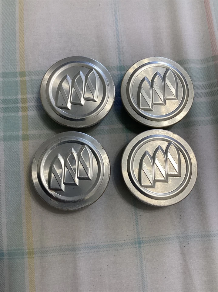 Buick LaCrosse Regal Allure Verano Wheel Center Cap Hub Cover Hubcap OE 9593169 - Image 1 of 4