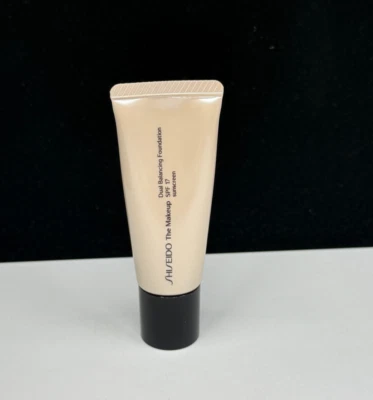 Shiseido The Makeup Dual Foundation SPF 17 Sunscreen 020 Natural Light Ochre - Image 1 of 4
