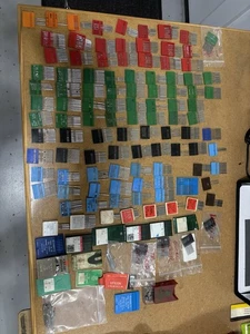 Industrienähmaschinennadeln verschiedene Größen verschiedene Packungen - Bild 1 von 9