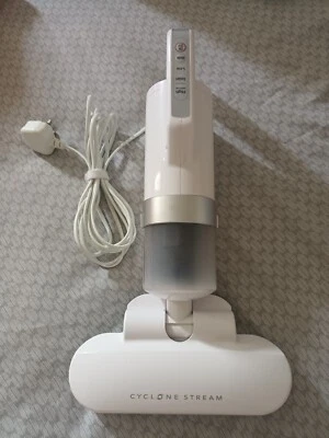 Ohyama Cyclone Stream Mattress Vacuum - Image 1 of 4