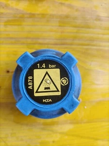 FIAT MULTIPLA ANNO 04<10 TAPPO VACHETTA LIQUIDO RADIATORE RICAMBIO AUTO - Foto 1 di 2