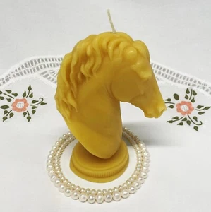 Pieza de caballero de ajedrez velas de cera de abejas, cera natural de abejas, pura, caballo, busto, grande🐝 - Imagen 1 de 4