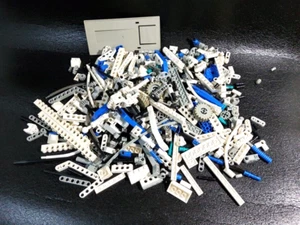 1LB LEGO TECHNIC Lot Star Wars Small Pins Axles Gears Connectors MISC Pieces - Picture 1 of 7