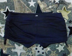 VICTORIA'S SECRET WOMEN'S SUPER CUTE LOGO SHORTIE SHORTS STRETCHY M/LARGE NWOT - Picture 1 of 5