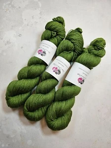 SW Merino Silk Cashmere yarn, 4-ply, Fingering weight, 100 g, MOSS GREEN - Picture 1 of 6