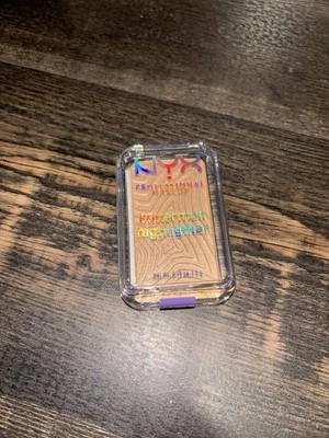 Iluminador NYX Buttermelt - Nuevo y Sellado - Esmalte Butta - Envío Gratis Foto 1 de 2