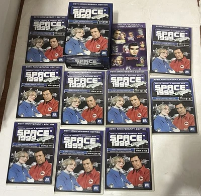 Space 1999 Complete Series Megaset 30th Anniversary Edition (17-DVDs, 2007) VGC Foto 1 de 2