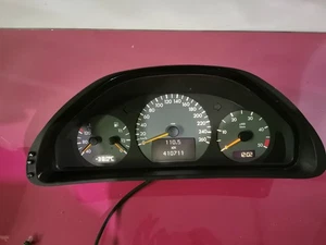 Cuadro de instrumentos velocímetro diésel MERCEDES W210 A2105402911 410K nr14 - Imagen 1 de 10