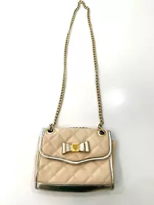 Borsa Betsey Johnson ecopelle fiocco trapuntata catena beige/oro - Foto 1 di 14