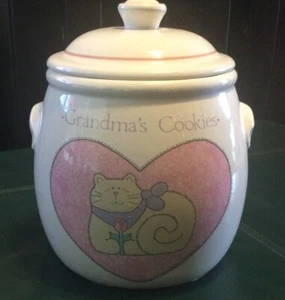 Vintage Grandma's Special Treats" Cookie Jar (1989)with Cat Designs - Picture 1 of 6
