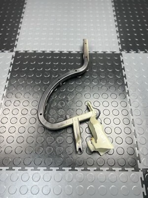 KIA CADENZA 2014-2016 BISAGRA TAPA MALETERO TRASERO IZQUIERDO Foto 1 de 4