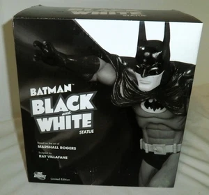 DC Batman Black and White Statue Marshall Rogers LE #1819 of 2500 First Edition - Picture 1 of 9