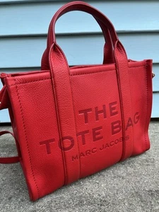 Auténtico bolso de mano Marc Jacobs The Leather en rojo verdadero mediano $450 venta al por menor - Imagen 1 de 21