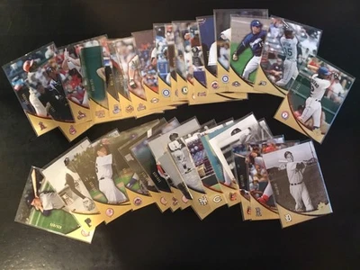 2005 Ultimate Signature Edition Lot (37)! Many HOFers! /825, Ryan, Bench, Ichiro - Image 1 of 4