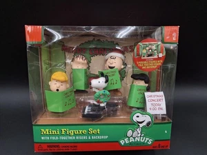 *NEW Snoopy Peanuts FOREVER FUN CVS 2013 School Christmas Choir Set #934461 - Picture 1 of 5