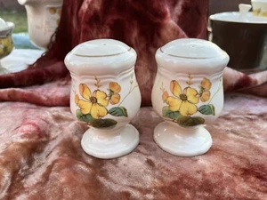 Rare Vintage Mikasa Heritage Goldwood Salt/Pepper Shakers - Picture 1 of 7