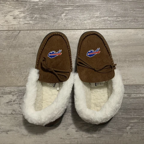 Buffalo Bills NFL Lined Moccasin Slippers Men XLarge 11-12 by Foco Soft Cover