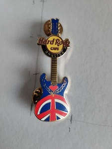 Hard Rock Cafe 2007 Peace Logo Guitar Pin - Houston - Picture 1 of 3