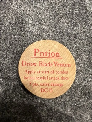 True Dungeon, Drow Blade Venom Potion - Image 1 of 2