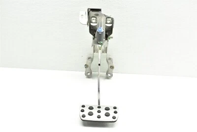 Conjunto de pedal de freno deportivo Subaru Impreza 2017-2019 OEM 17-19 Foto 1 de 4