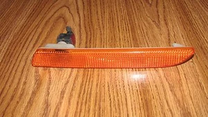 03-07 SAAB 9-3 FRONT SIDE MARKER LIGHT LH OEM DRIVER - Picture 1 of 2