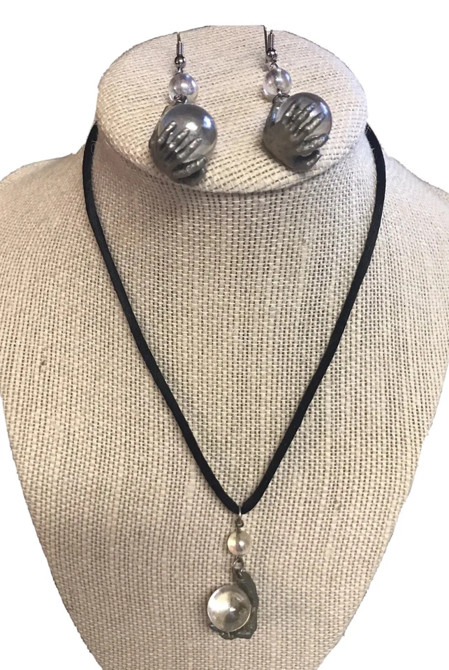 Juego de collar pendientes perforados bola de cristal mano peltre artefactos JJ Jonette Foto 1 de 4