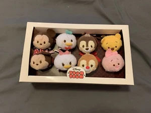 Brandneu US Disney Store Tsum Tsum Plüsch - 2016 Valentinstag Box 8er Set - Bild 1 von 2