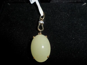 ** (#36 )L@@K 9K GREEN ARAGONITE & DIAMOND YELLOW GOLD PENDANT RARE GEM STONE ** - Picture 1 of 9