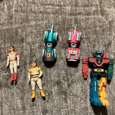 1981 Gb36 Golion Die Cast Popy Parts And Voltron Figures 1984  - Image 1 of 4