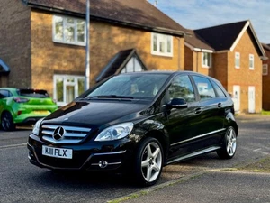 2011 Mercedes-Benz B-Class B160 BlueEFFICIENCY Sport 5dr MPV Petrol Manual - Picture 1 of 13