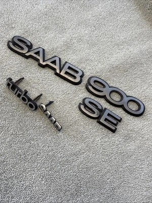 ** ROTO ** 1996 Lote emblema turbo Saab 900SE. Foto 1 de 4
