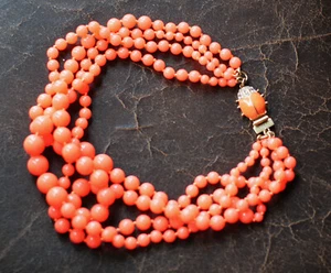 J Crew Coral 4-Strand Beaded Necklace w/Rhinestone Enamel Ladybug Clasp 16" - Picture 1 of 4