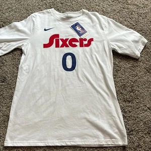 Nike Maxey T-Shirt size large NWT (Boys) - Picture 1 of 5