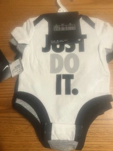 Nike Baby Short Sleeve Just Do It Cotton Bodysuit 3pack White Multi Size 3m NOS - Picture 1 of 3