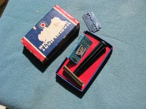 1951 Gillette Gold Logo Tech Safety Razor with Branded Black Handle Box & Blades - Picture 1 of 6