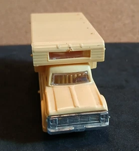 Vintage Lindberg Line Mini-Lindy Ford Camper No. 22 1:64 Scale Model Kit (Built) - Picture 1 of 7