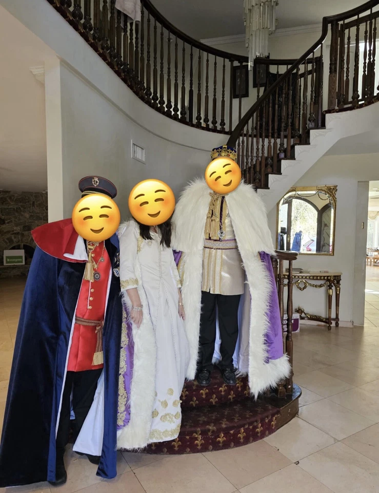 Men’s Beautiful King Charles Coronation Coat And Cape Size Extra large - Image 1 of 4