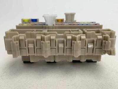 Caja de relé de conexión de fusibles de cabina Nissan Murano 2015-2021 5AA0BJ1 Foto 1 de 4