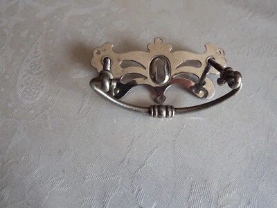 Ancienne Poignée de Meuble/Tiroir en Métal Massif. Nickel ? - Photo 1/3