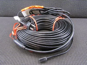 Kit de descongelación de techo y canalones EasyHeat ADKS-1000 200 FT 1000 W 120 V - Imagen 1 de 7